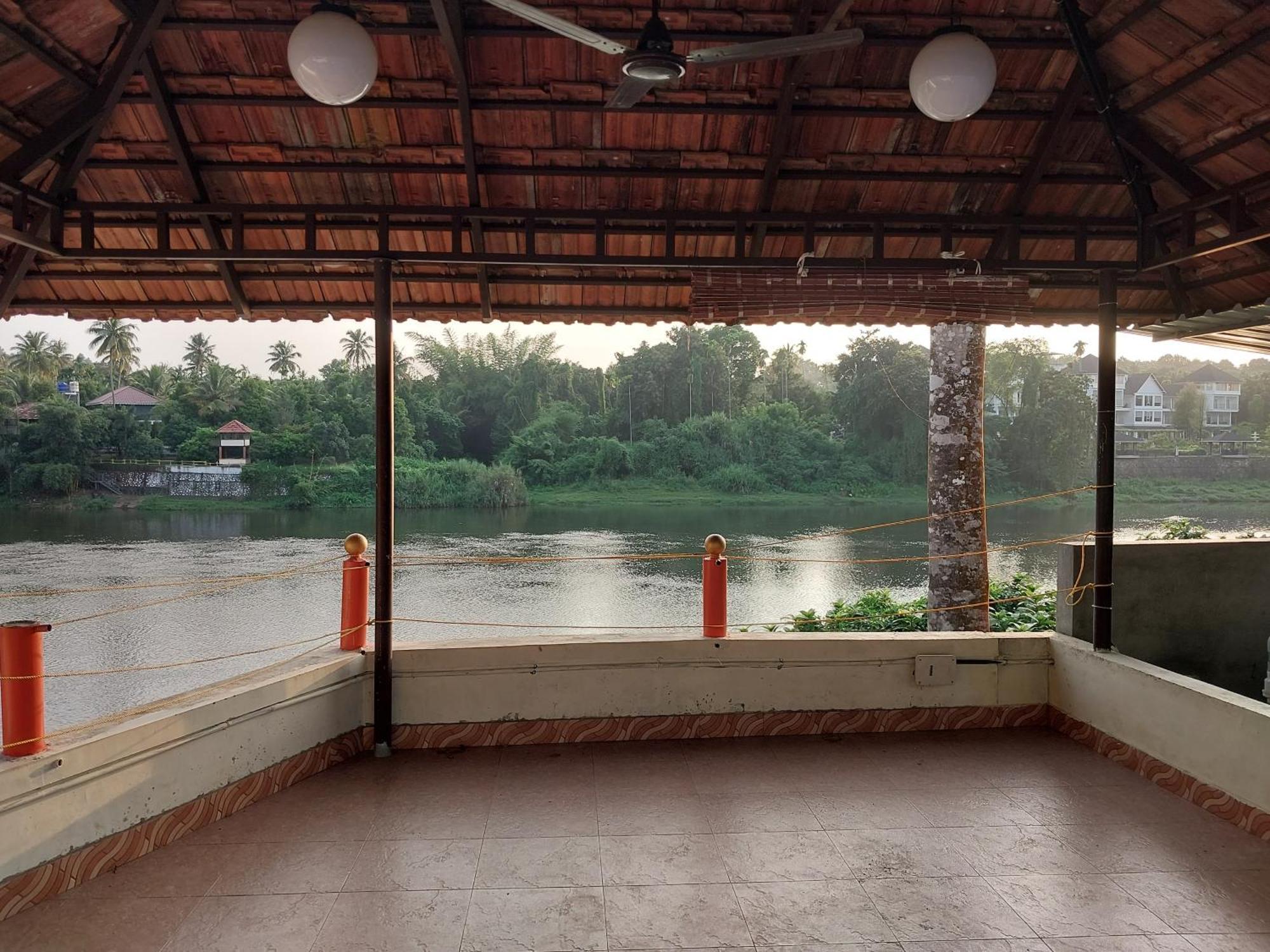 Stayberries River Rock Villa Athirapilly Kizhake Chālakudi 외부 사진